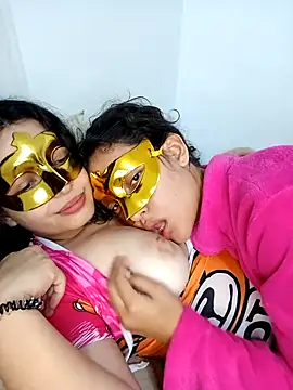 Snapshot of SexyLilyXO chatting on March 7, 7:08 am SexyLilyXO online show from March 7, 7:08 am