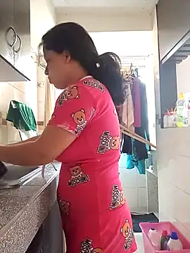 Snapshot of SexyLilyXO chatting on March 17, 3:07 pm SexyLilyXO online show from March 17, 3:07 pm