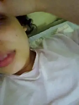 Snapshot of SexyLilyXO chatting on September 19, 1:18 am SexyLilyXO online show from September 19, 1:18 am