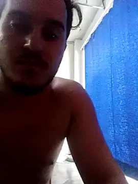 spidersA online show from April 21, 6:20 am