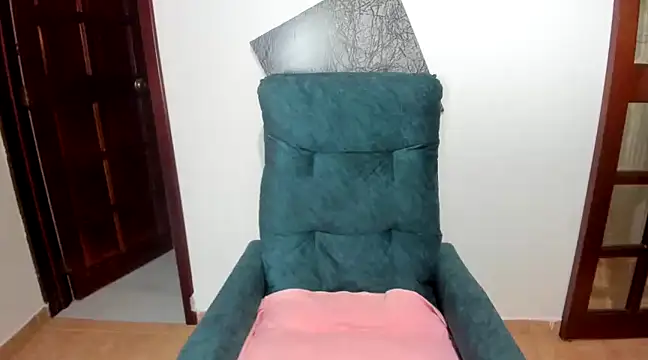 Snapshot of AnnaPerez_ chatting on March 3, 12:27 pm AnnaPerez online show from March 3, 12:27 pm