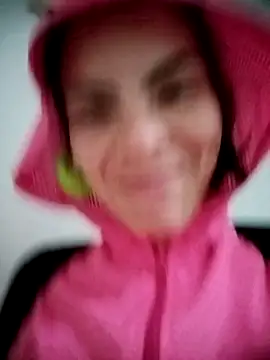 Snapshot of Ali3Martin chatting on February 8, 6:55 pm Ali3Martin online show from February 8, 6:55 pm