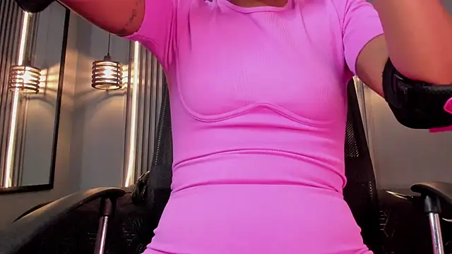 alahia betancurx online show from November 13, 12:26 pm