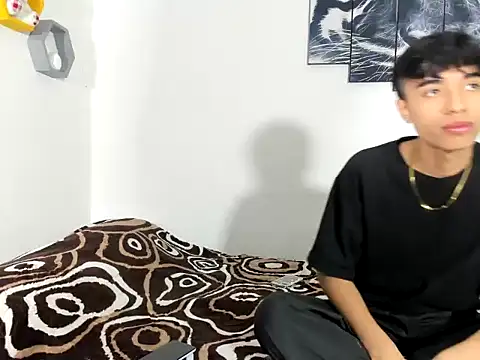 Maxxi hot23 online show from March 10, 1:32 pm