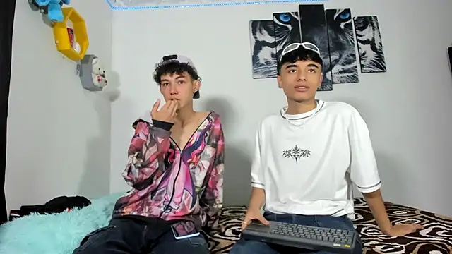 Maxxi hot23 online show from March 22, 2:14 pm