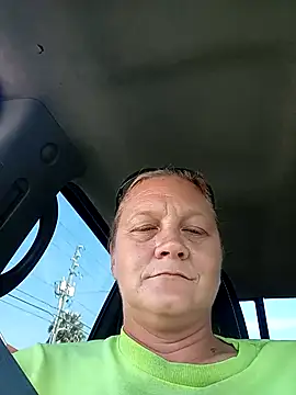 Snapshot of wetnwildforyou chatting on December 4, 6:38 pm wetnwildforyou online show from December 4, 6:38 pm