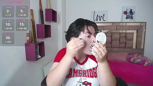 Snapshot of safyka chatting on November 7, 11:49 pm safyka online show from November 7, 11:49 pm