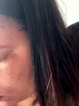 Snapshot of mel88Da chatting on December 17, 2:12 pm mel88Da online show from December 17, 2:12 pm