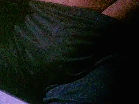 Snapshot of EroticMonster chatting on September 18, 10:50 am EroticMonster online show from September 18, 10:50 am