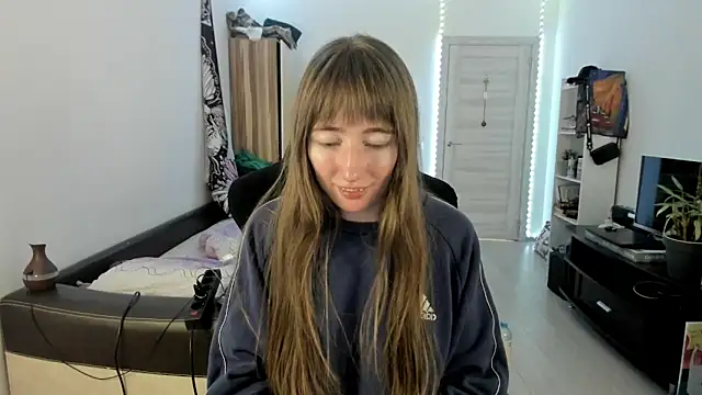 bekkawell online show from February 13, 4:03 pm