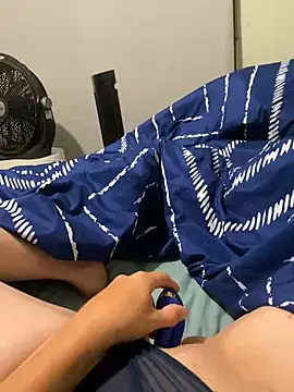 Snapshot of 1Zoey101 chatting on February 26, 1:08 pm 1Zoey101 online show from February 26, 1:08 pm