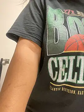 Snapshot of kurvibabe chatting on March 21, 8:29 pm kurvibabe online show from March 21, 8:29 pm