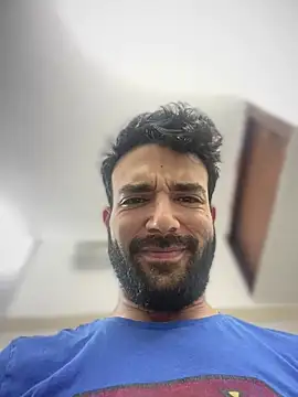 Snapshot of YJeromZCoxk chatting on March 11, 9:34 am YJeromZCoxk online show from March 11, 9:34 am