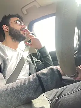 Snapshot of YJeromZCoxk chatting on March 14, 7:37 am YJeromZCoxk online show from March 14, 7:37 am