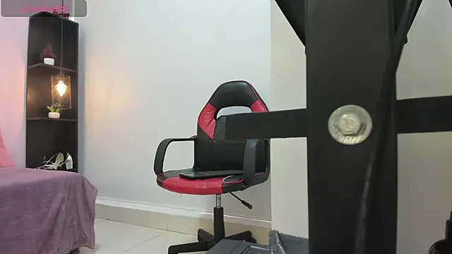 Bonniie 22 online show from March 17, 5:38 pm