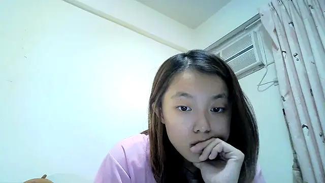 Snapshot of ladypaggy chatting on March 4, 12:12 pm ladypaggy online show from March 4, 12:12 pm