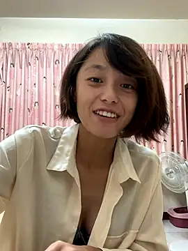 Snapshot of ladypaggy chatting on October 3, 3:42 pm ladypaggy online show from October 3, 3:42 pm