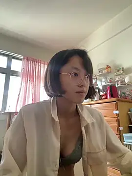 Snapshot of ladypaggy chatting on October 25, 6:21 am ladypaggy online show from October 25, 6:21 am