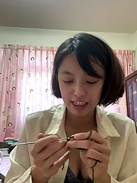 Snapshot of ladypaggy chatting on November 1, 8:05 am ladypaggy online show from November 1, 8:05 am