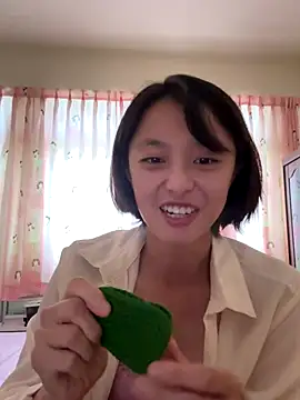 Snapshot of ladypaggy chatting on November 2, 6:38 am ladypaggy online show from November 2, 6:38 am