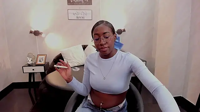 Qeen blackk online show from November 5, 7:58 pm