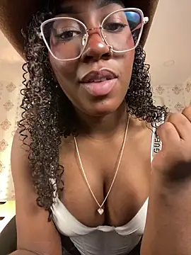 Qeen blackk online show from March 21, 8:56 pm