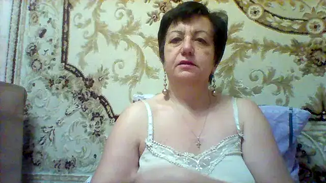 Snapshot of Lota5821 chatting on March 3, 5:20 am Lota5821 online show from March 3, 5:20 am