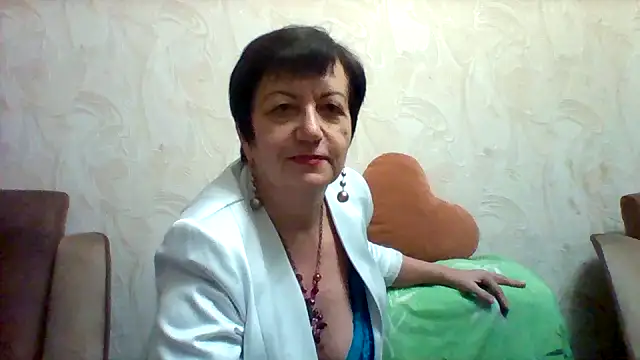 Snapshot of Lota5821 chatting on March 6, 10:15 pm Lota5821 online show from March 6, 10:15 pm