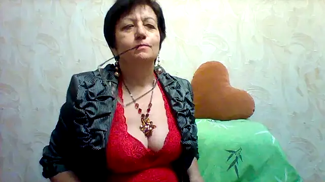Snapshot of Lota5821 chatting on March 22, 2:59 am Lota5821 online show from March 22, 2:59 am