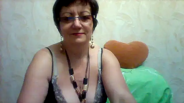 Snapshot of Lota5821 chatting on March 22, 6:25 pm Lota5821 online show from March 22, 6:25 pm