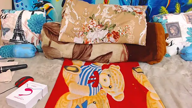 ChocolateClit online show from November 11, 4:40 pm