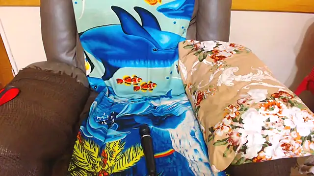 ChocolateClit online show from November 28, 3:14 pm