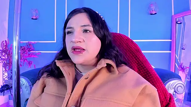 TaraTaylorr online show from January 13, 2:39 am