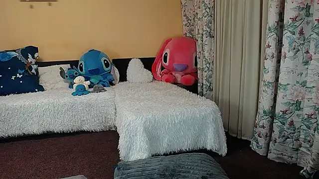 Maddison Summer online show from October 31, 9:05 pm