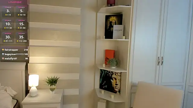 Snapshot of AmityDilley chatting on March 18, 6:57 am AmityDilley online show from March 18, 6:57 am