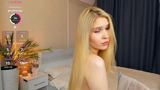 Snapshot of mae_barbiee chatting on March 7, 3:51 am mae barbiee online show from March 7, 3:51 am