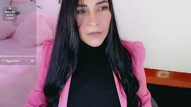 Snapshot of luna_lgomez_ chatting on March 5, 12:22 pm luna lgomez  online show from March 5, 12:22 pm