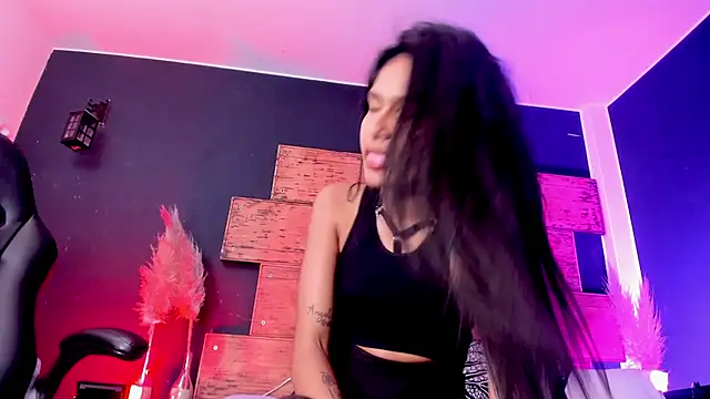 Snapshot of Fernanda_liie_ chatting on March 18, 6:59 pm Fernanda liie online show from March 18, 6:59 pm