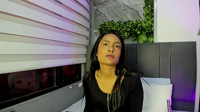Snapshot of Fernanda_liie_ chatting on October 8, 12:25 pm Fernanda liie online show from October 8, 12:25 pm