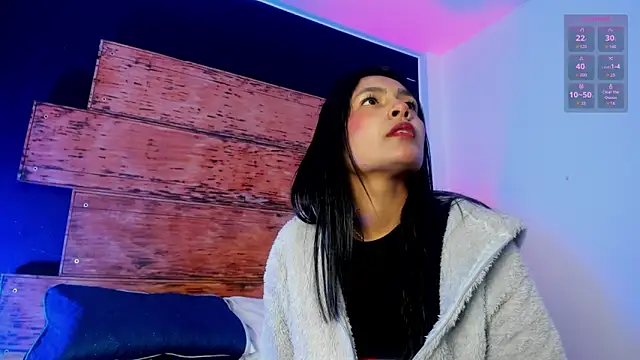 Fernanda liie  online show from May 28, 12:46 pm