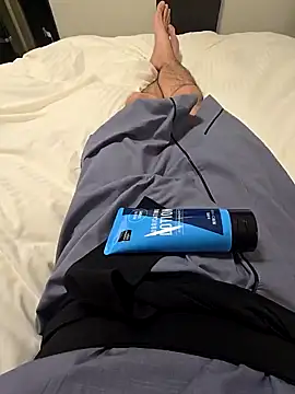 Snapshot of daaarin44 chatting on February 10, 11:25 am daaarin44 online show from February 10, 11:25 am