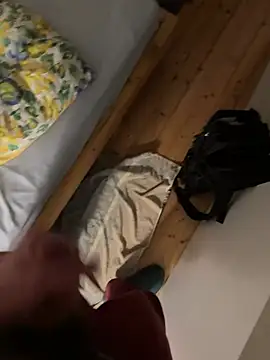 Snapshot of xy_monkeyBigCock chatting on March 18, 2:58 am xy monkeyBigCock online show from March 18, 2:58 am