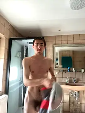 Snapshot of xy_monkeyBigCock chatting on October 18, 10:16 am xy monkeyBigCock online show from October 18, 10:16 am