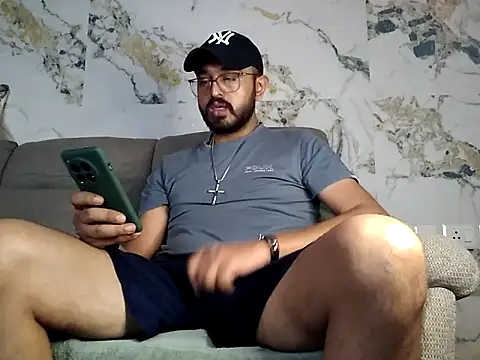 freakydesi online show from October 23, 8:29 pm