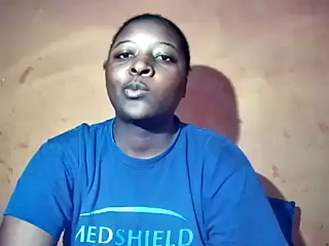 Snapshot of sexyhips2001 chatting on October 23, 5:18 am sexyhips2001 online show from October 23, 5:18 am