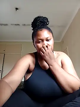 Snapshot of JuicyMilkyTizzy chatting on October 20, 9:32 am JuicyMilkyTizzy online show from October 20, 9:32 am