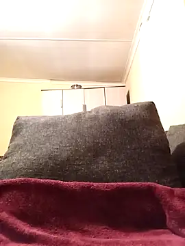 Snapshot of JuicyMilkyTizzy chatting on October 21, 10:10 pm JuicyMilkyTizzy online show from October 21, 10:10 pm