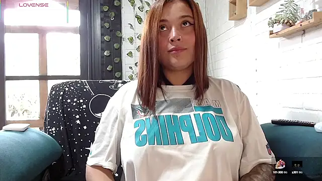 LiraSonnett online show from March 17, 9:13 pm