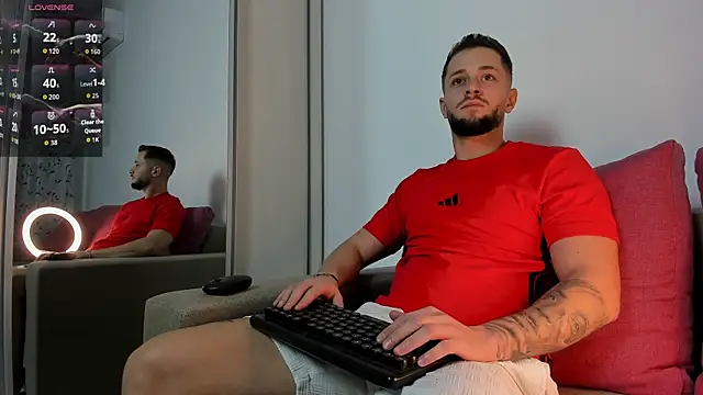 Snapshot of nicholasX1 chatting on September 27, 6:35 pm nicholasX1 online show from September 27, 6:35 pm