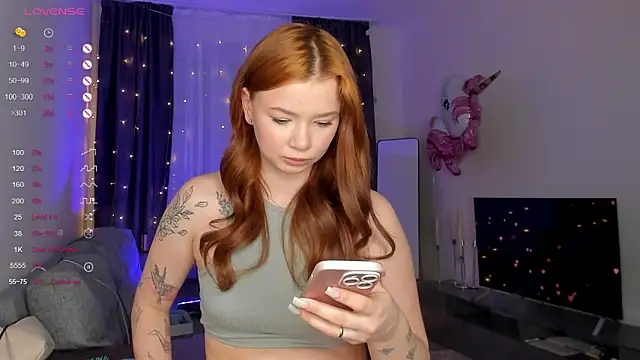 Snapshot of dinky__emily chatting on March 1, 3:38 pm dinky  emily online show from March 1, 3:38 pm